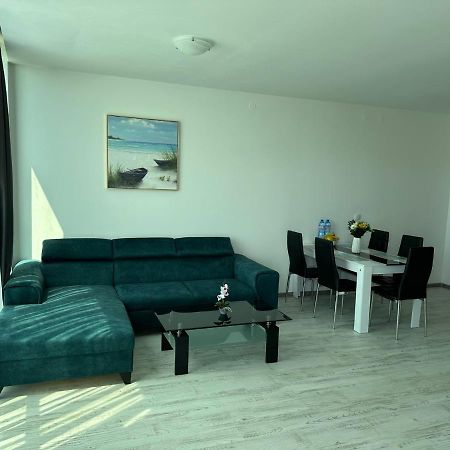 Spacious And Cozy Apartment In Complex Del Sol 프리모르스코 외부 사진