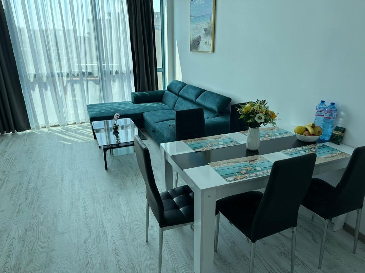 Spacious And Cozy Apartment In Complex Del Sol 프리모르스코 외부 사진