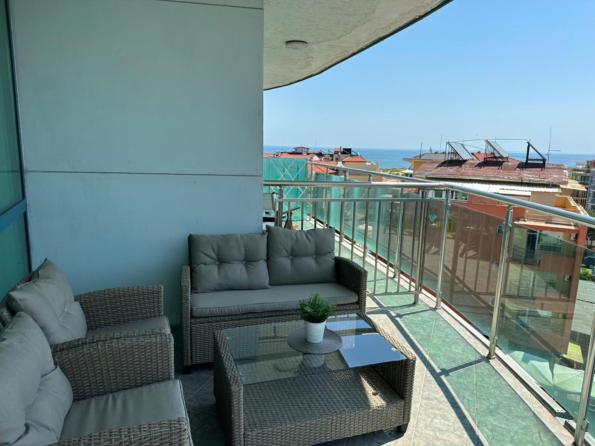 Spacious And Cozy Apartment In Complex Del Sol 프리모르스코 외부 사진